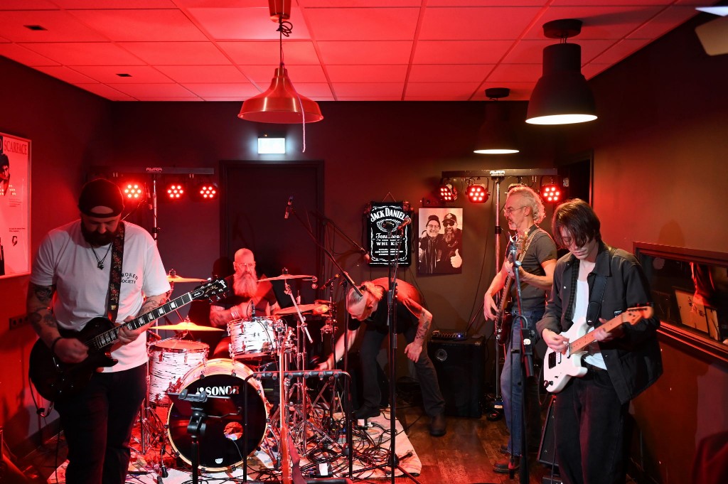 ../Images/10 jaar Ro's Barbershop 231.jpg